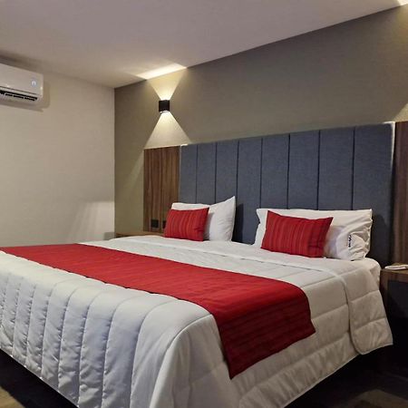 Hotel Granada Пуэбла Экстерьер фото