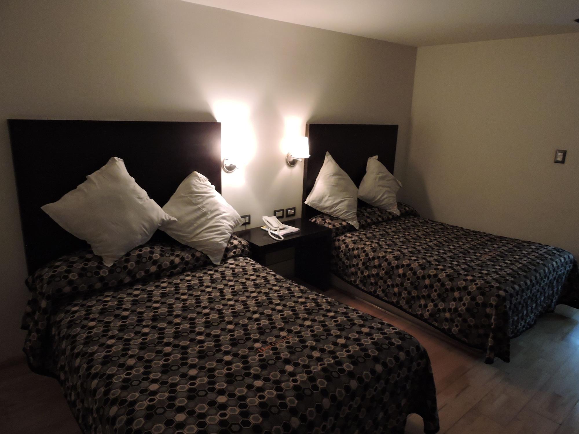 Hotel Granada Пуэбла Экстерьер фото