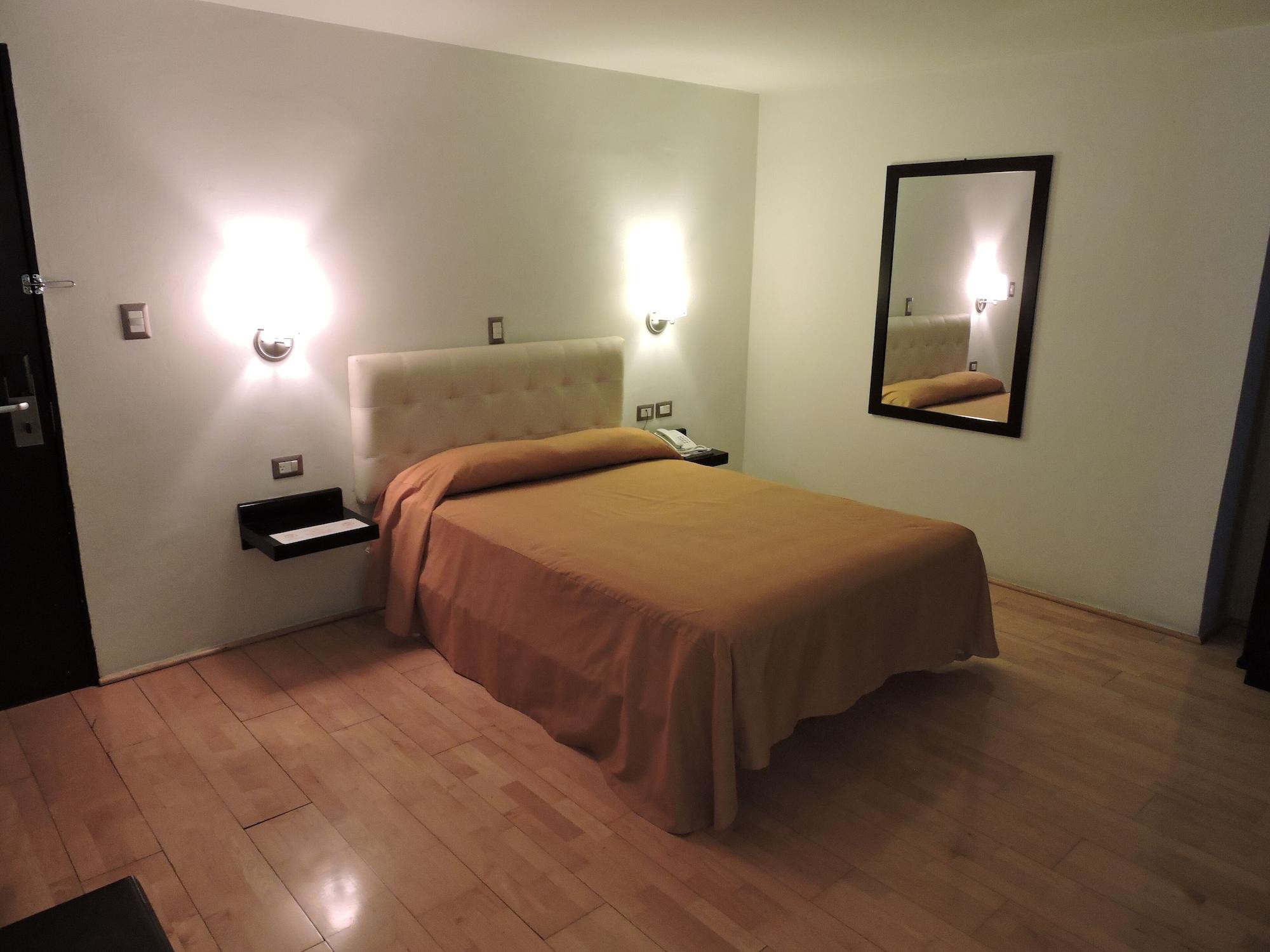 Hotel Granada Пуэбла Экстерьер фото