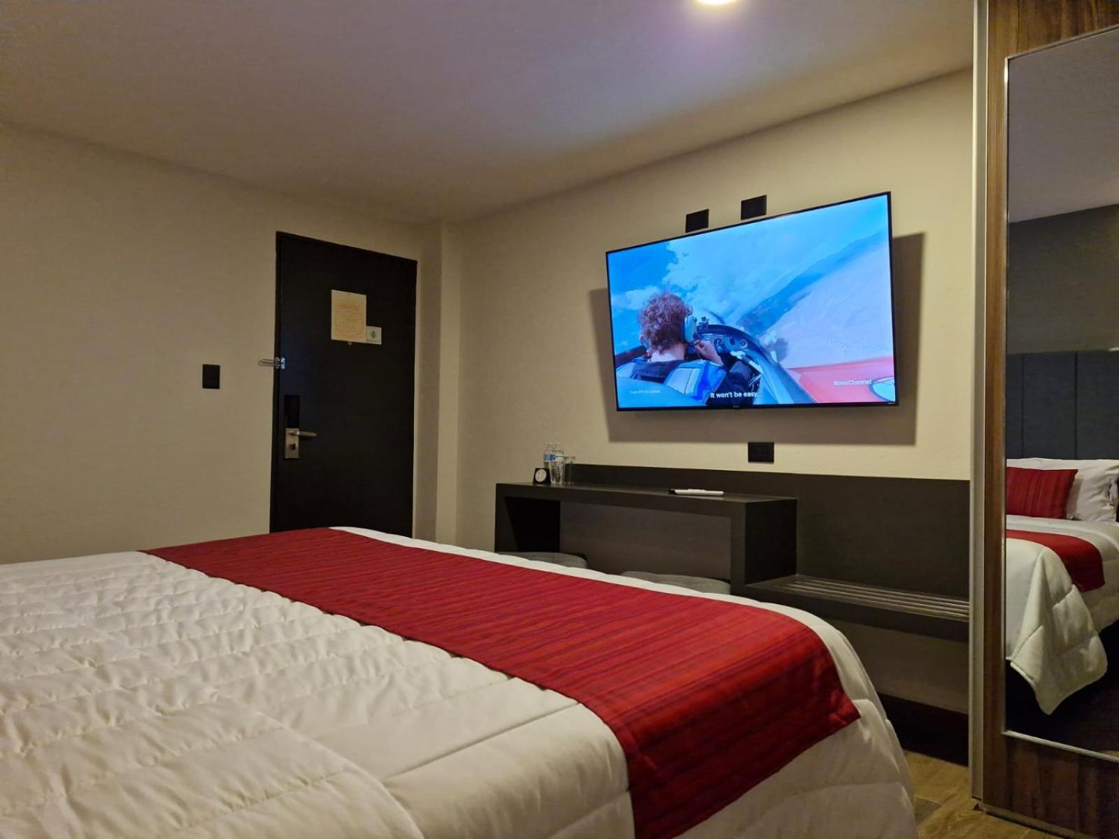 Hotel Granada Пуэбла Экстерьер фото