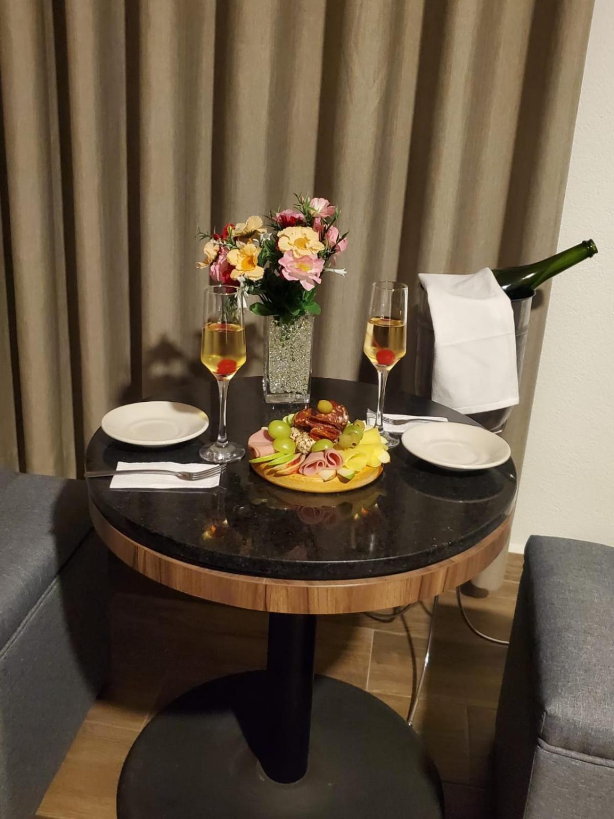 Hotel Granada Пуэбла Экстерьер фото