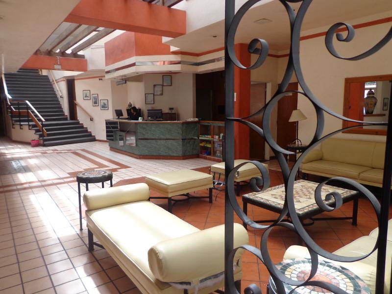 Hotel Granada Пуэбла Экстерьер фото