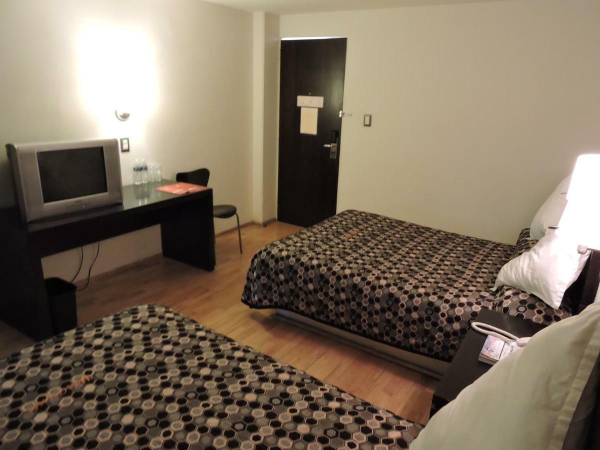 Hotel Granada Пуэбла Экстерьер фото